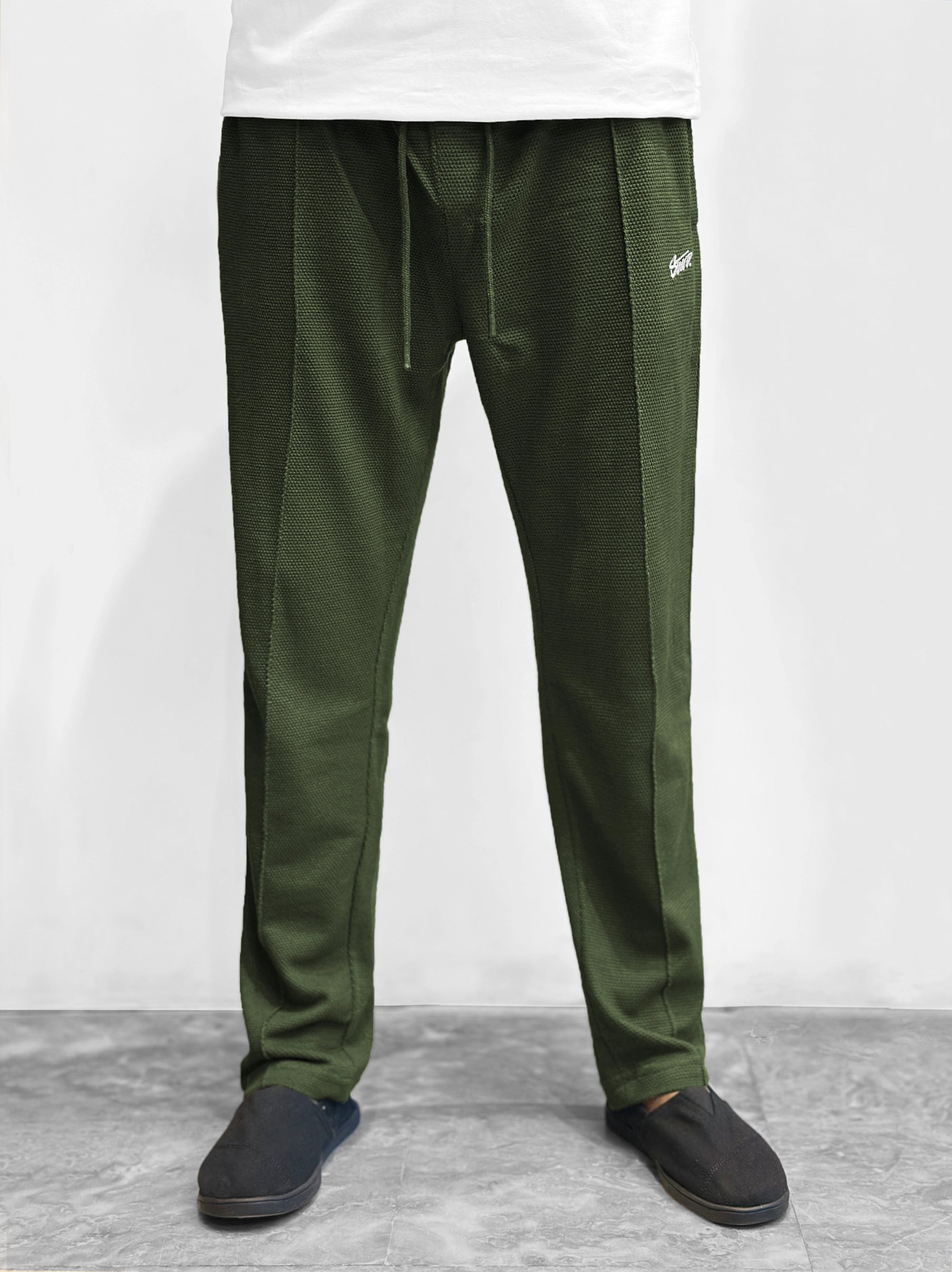 Men Plain Stripe Line Trouser In Green