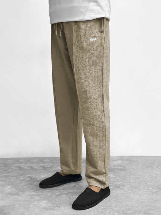 Men Plain Stripe Line Trouser In Khaki