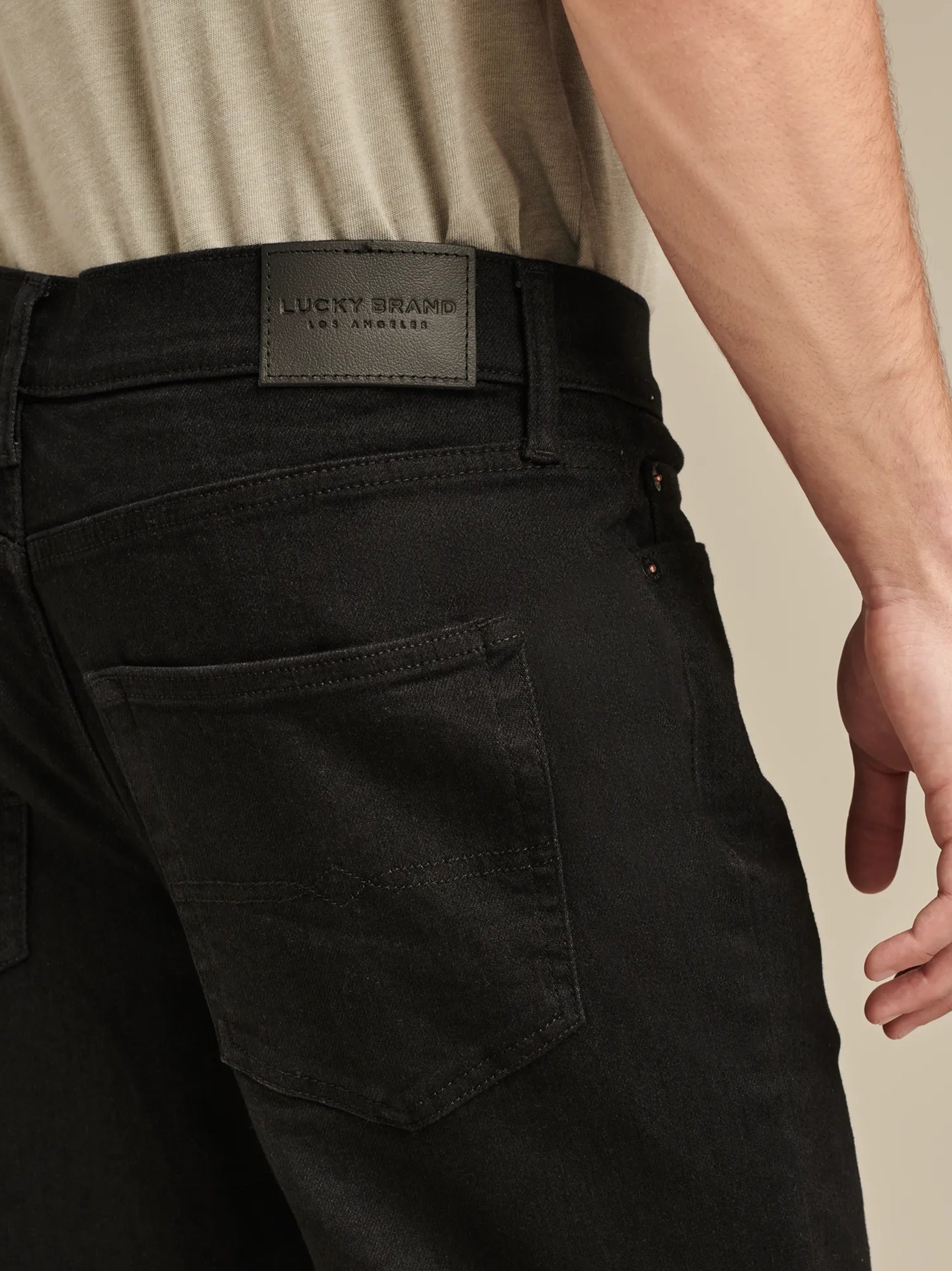 Men's Straight fit Advanced Stretch Black jeans