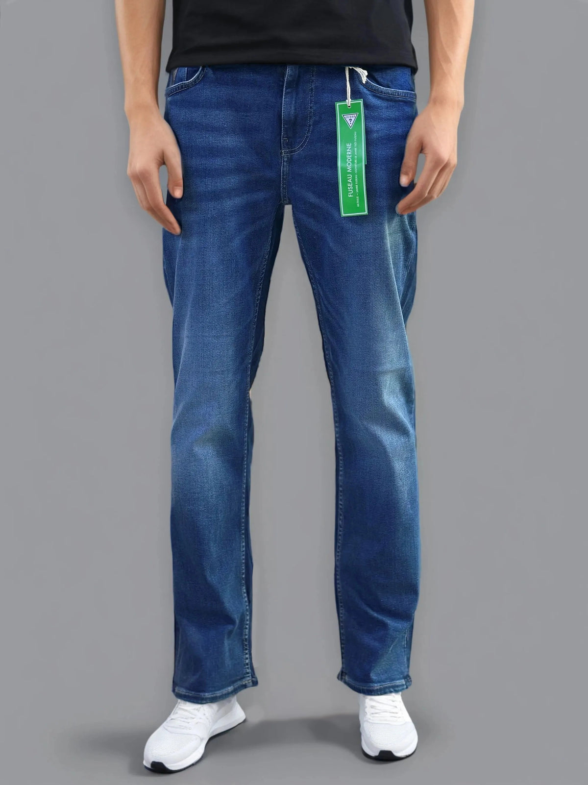 5-Pocket Style Faded Dark Blue Jeans