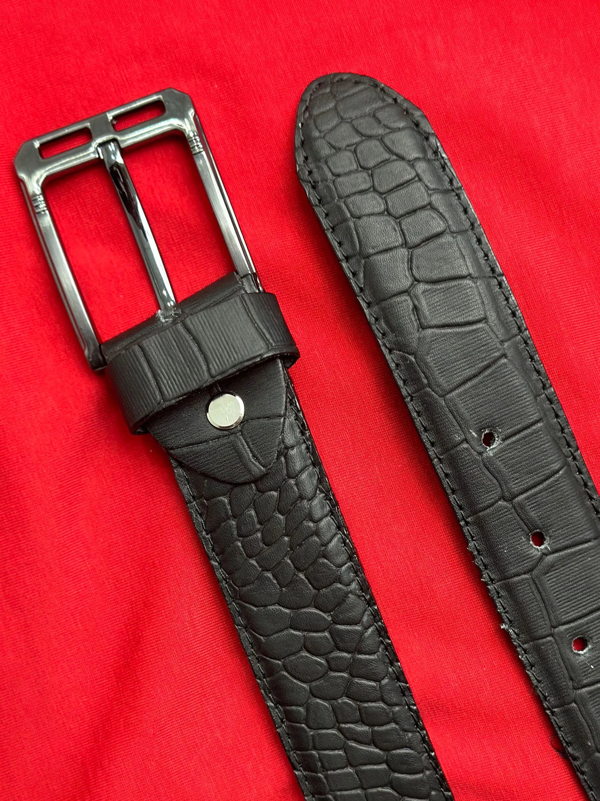 High Quality Textured Black Leather Belt