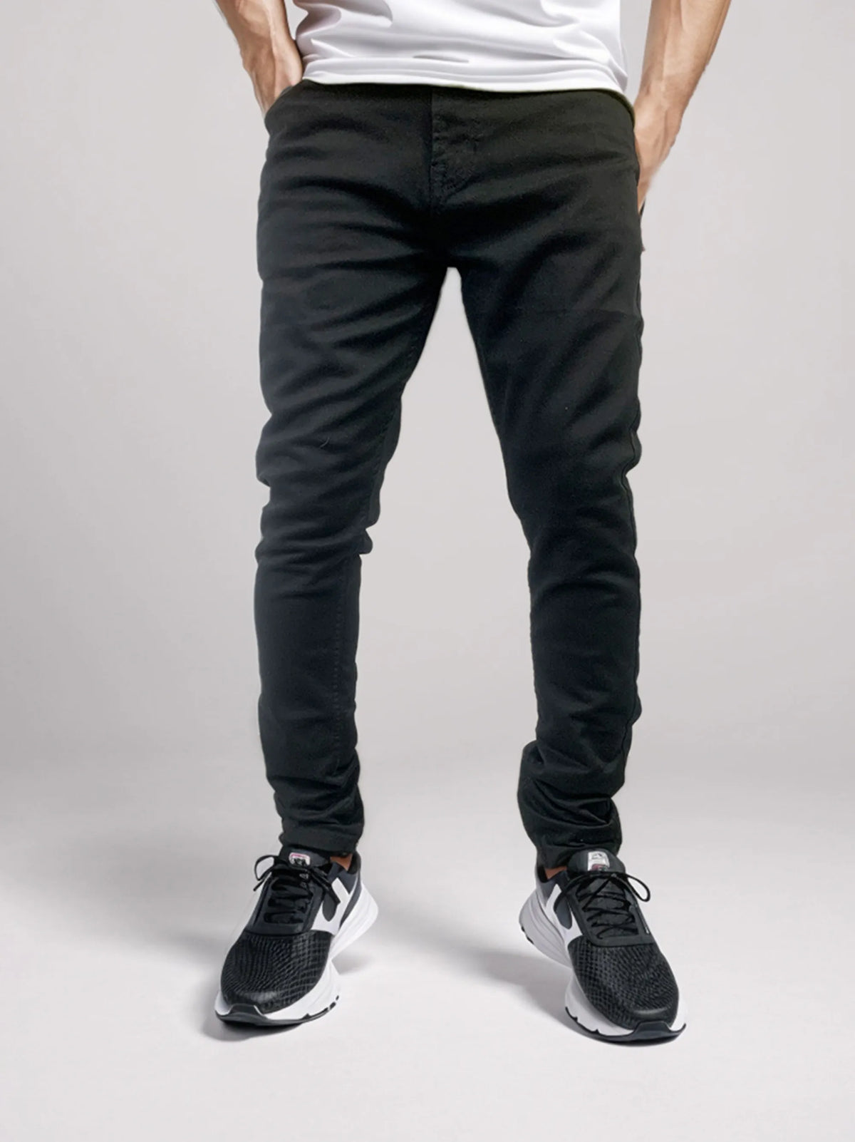 Men’s Black In Skinny fit Jeans