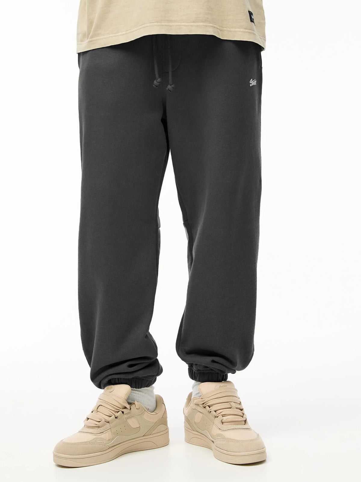 Men's Tapered fit Trouser in Dark Grey