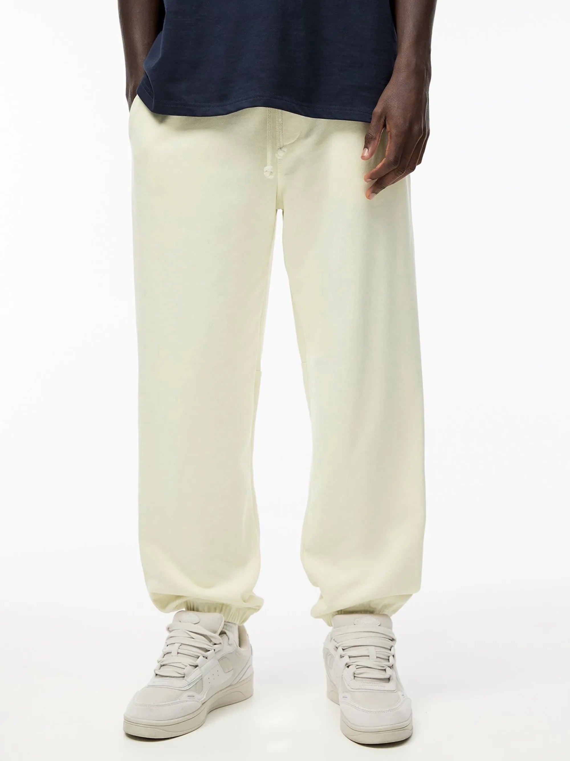 Men's Tapered fit Trouser in Off White