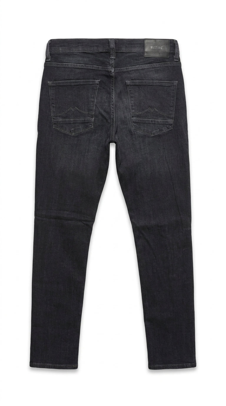 Mustang Men’s Washed Black Straight Jeans