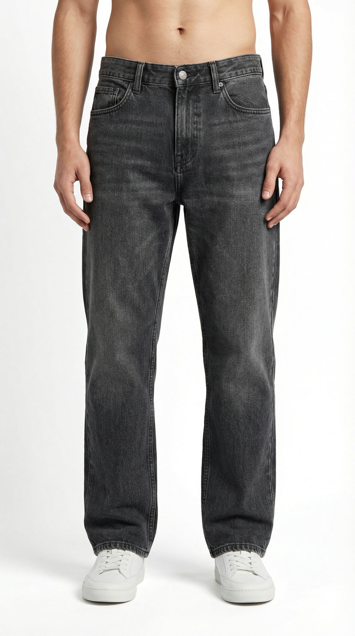 Pull & Bear Men’s Relaxed Fit Jeans in Dark Grey Wash